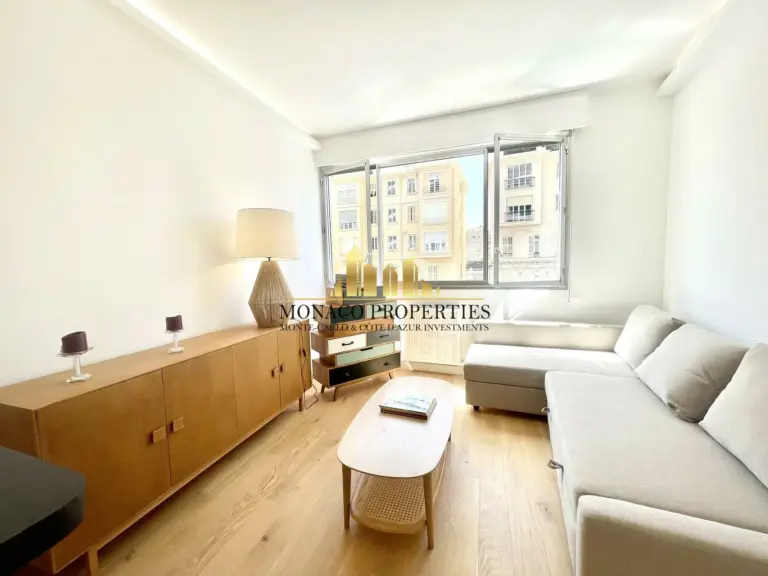 FOR SALE: MONACO | CHÂTEAU PÉRIGORD | RENOVATED ST..