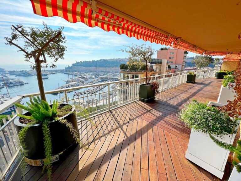 For Sale – Panorama – Beautiful Renovated 5-Room F..