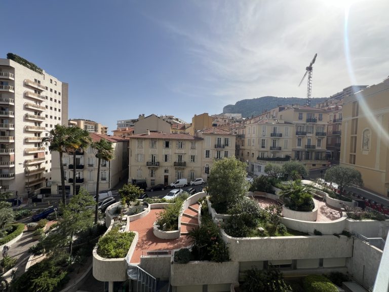 2-ROOM APARTMENT FOR SALE – MILLEFIORI
Ideally loc..