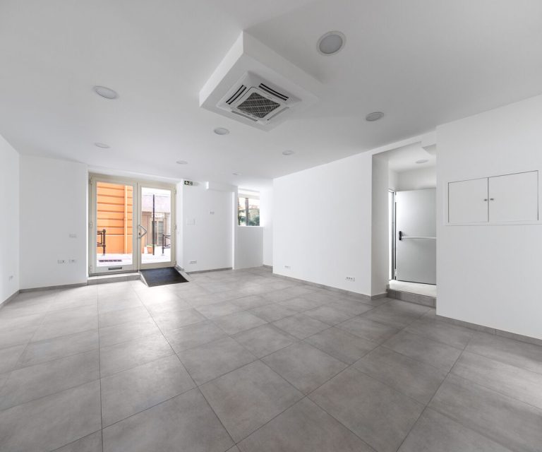 INVESTMENT OPPORTUNITY – COMMERCIAL PREMISES IN CO..