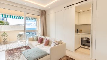 FOR SALE – 2-BEDROOM APARTMENT WITH SEA VIEW – LE ..