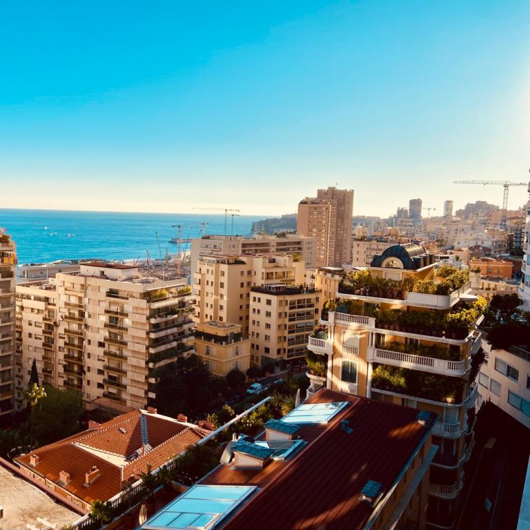 FOR SALE – RENOVATED 2-BEDROOM APARTMENT WITH SEA ..