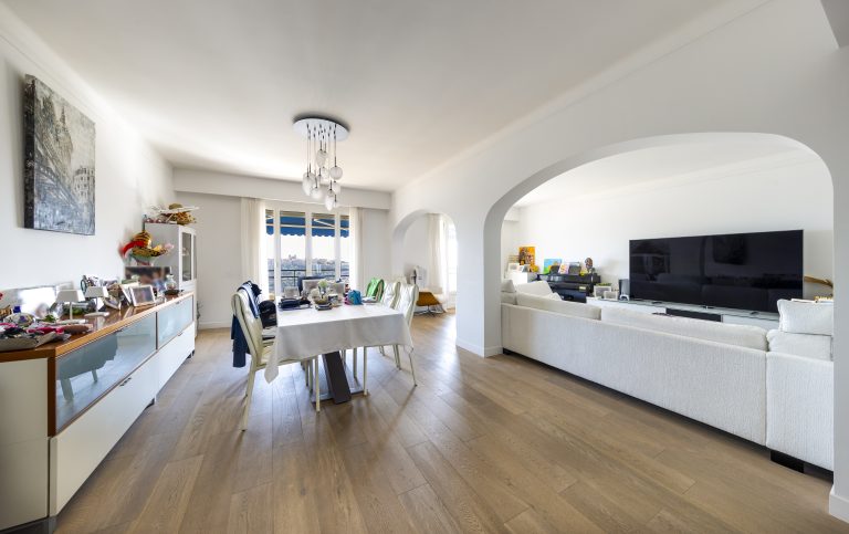 FOR SALE – EXCEPTIONAL 3-BEDROOM APARTMENT WITH PA..