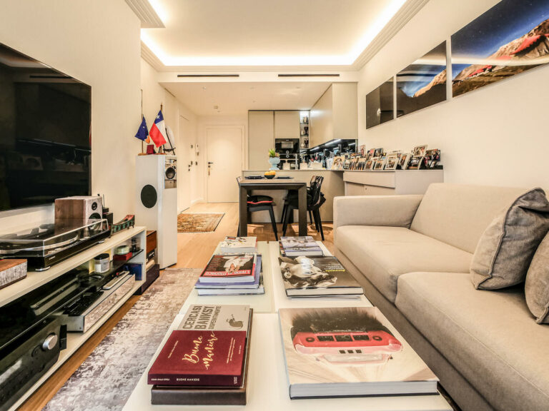 FOR SALE – LES OLIVIERS – RENOVATED 1-BEDROOM FLAT..