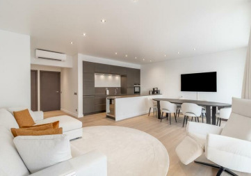 CHÂTEAU PERIGORD II – FULLY RENOVATED 4-ROOM APART..