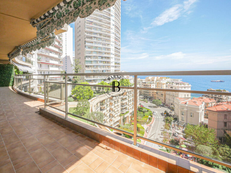 For Sale – Annonciade – 3-Bedroom Flat with Sea Vi..