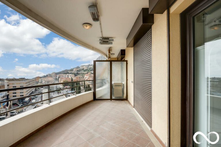 FOR SALE – 2-BEDROOM APARTMENT WITH SEA VIEW – LE ..