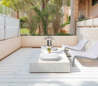For Sale – Carré d’Or – Garden Level Studio with T..