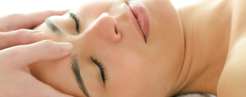 Rejuvenating and Revitalising Decorté Ritual

Dura..