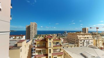 ELEGANT 2-BEDROOM APARTMENT WITH PANORAMIC VIEWS –..