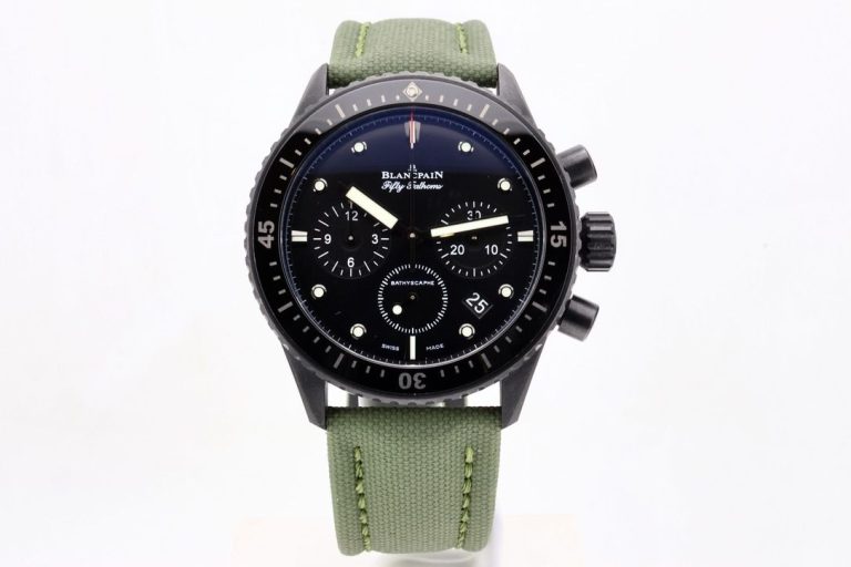 Blancpain Fifty Fathoms Bathyscaphe Chronograph

R..