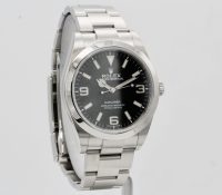 Rolex Explorer 39mm – 2012

Reference: 214270
Incl..