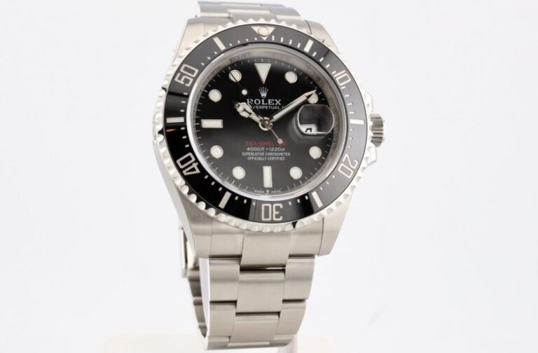 Rolex Sea-Dweller 43 – Red Writing
Reference: 1266..