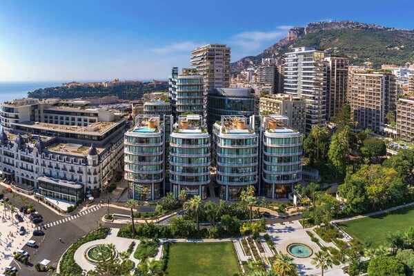 FOR RENT – PREMIUM OFFICE IN ONE MONTE-CARLO – CAR..