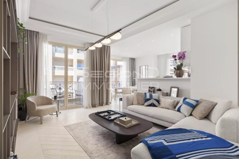 FOR SALE – LA CONDAMINE – EXCEPTIONAL 4-ROOM APART..