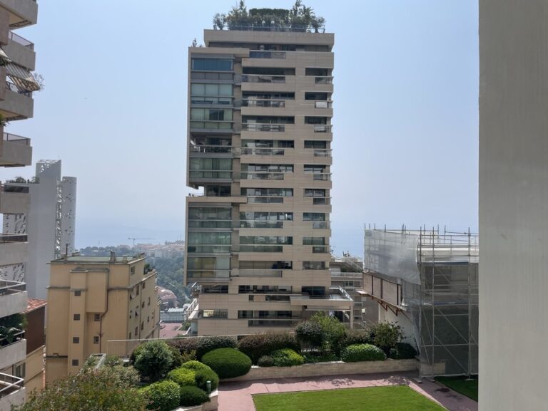 FOR SALE – JARDIN EXOTIQUE – FLEXIBLE 3-ROOM APART..