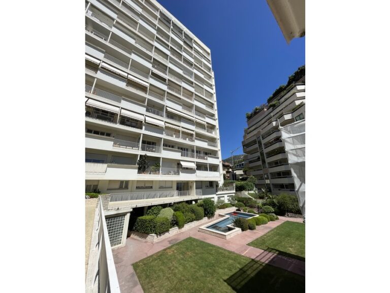 FOR SALE – JARDIN EXOTIQUE – SEA VIEW 3-ROOM APART..