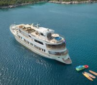 Yacht Charter – M/Y LA PERLA
From €70,000/week (Su..