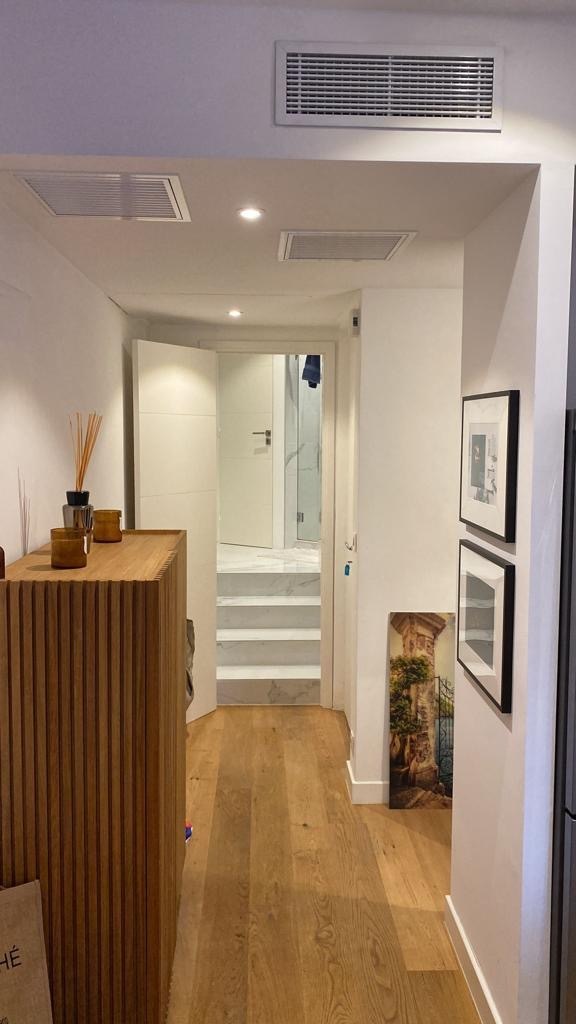 FOR SALE – MONEGHETTI – RENOVATED 1-BEDROOM APARTM..