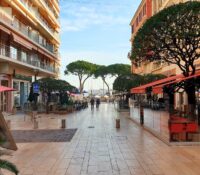 FOR SALE – CONDAMINE – COMMERCIAL PREMISES RUE “PR..