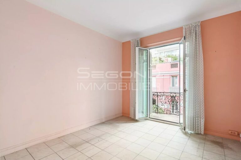 FOR SALE – MONACO – LA CONDAMINE – 2-BEDROOM APART..