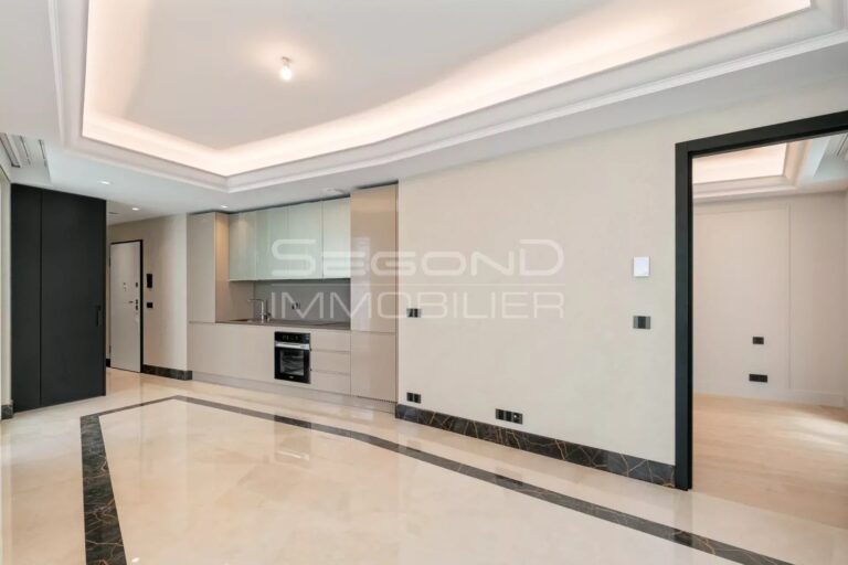 FOR SALE – MONEGHETTI – LUXURY 1-BEDROOM APARTMENT..