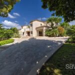 Secure domain with sea view and landscaped garden – Gallery 8