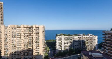 FOR SALE – CARRÉ D’OR – 2-BEDROOM APARTMENT WITH P..