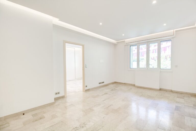 FOR SALE – LE PORT – SPACIOUS REFURBISHED 1-BEDROO..