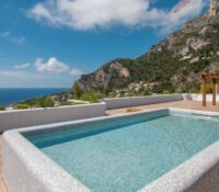 FOR SALE – JARDIN EXOTIQUE – 4-BEDROOM DUPLEX PENT..