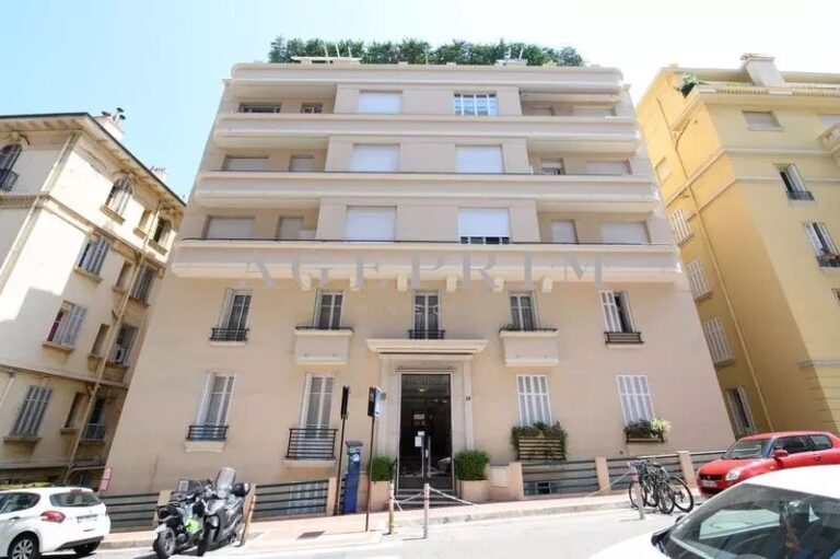 FOR SALE – MONTE CARLO – 3-BEDROOM APARTMENT WITH ..