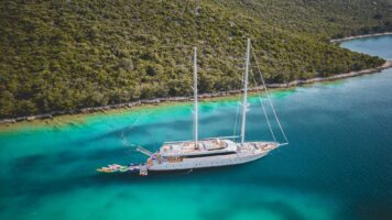 Yacht Charter – M/Y AURUM SKY
From €75,000/week (S..