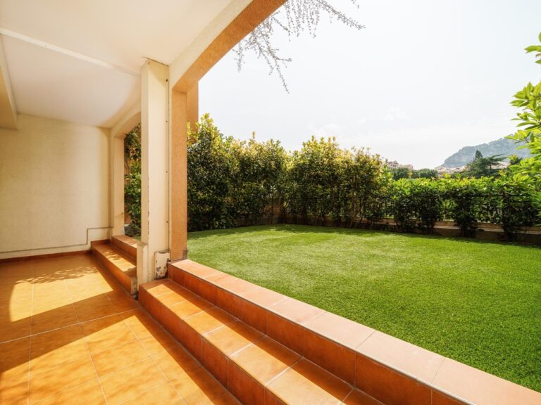 FOR SALE – FONTVIEILLE – 1-BEDROOM APARTMENT WITH ..