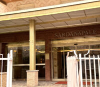 FOR SALE – CARRÉ D’OR – SPACIOUS BOX IN LE SARDANA..