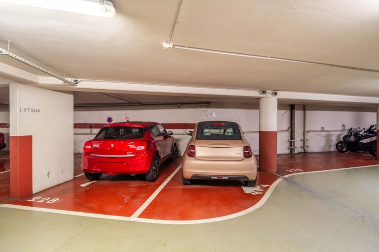 FOR SALE – JARDIN EXOTIQUE – PARKING SPACE IN PATI..