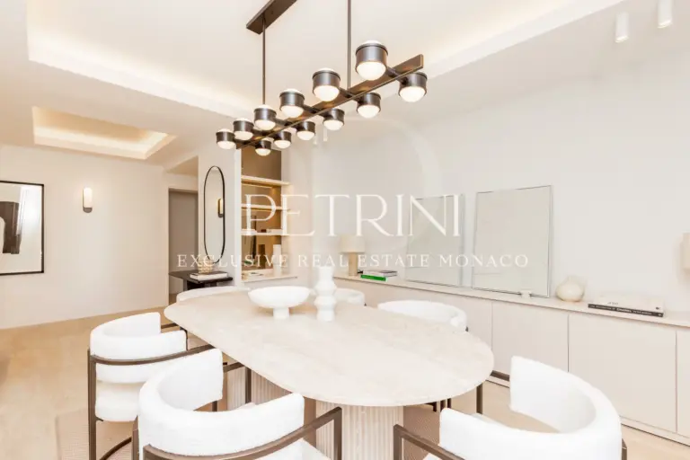 FOR SALE – FONTVIEILLE – RENOVATED 3-BEDROOM APART..