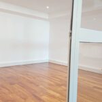 bureau-milieu-fond-moyen-1688574272