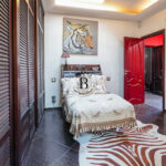 chambre-africaine-villa-la-rousse-barnes-valeri-agency-monaco-1754404118