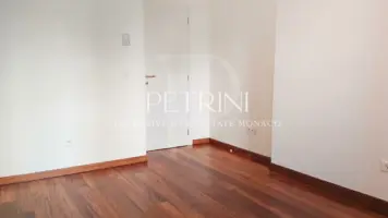 FOR SALE – FONTVIEILLE – MIXED-USE 1-BEDROOM APART..