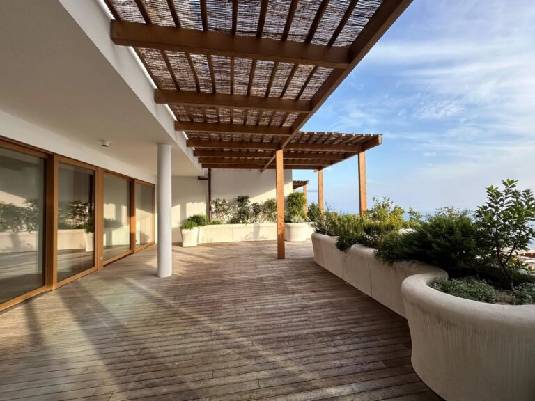 FOR SALE – L’EXOTIQUE – SEA VIEW 4-BEDROOM APARTME..