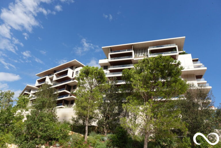 FOR SALE – ANSE DU PORTIER – DESIGNER 3-BEDROOM IN..