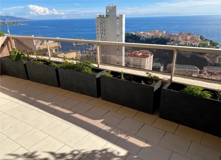 FOR SALE – JARDIN EXOTIQUE – SEA VIEW 5-ROOM APART..