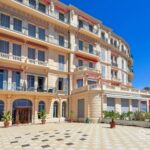 Sole agent : Belle Epoque Elegance with a Sea View – Gallery 3