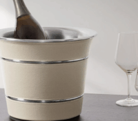 FOR SALE – POLTRONA FRAU MAGGESE CHAMPAGNE BUCKET
..