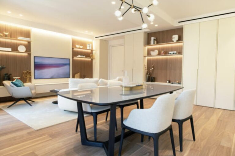 FOR SALE – MONTE-CARLO – VILLA RICHMOND
Price: €5,..