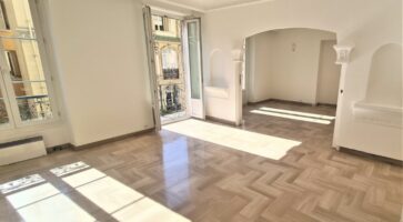 FOR SALE – CONDAMINE – 4-ROOM APARTMENT, BOURGEOIS..