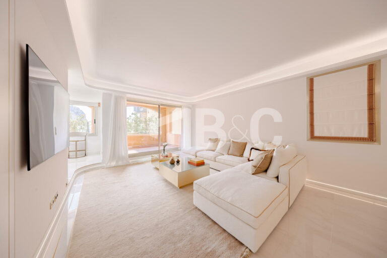 FOR SALE – FONTVIEILLE – TASTEFULLY RENOVATED 3-BE..