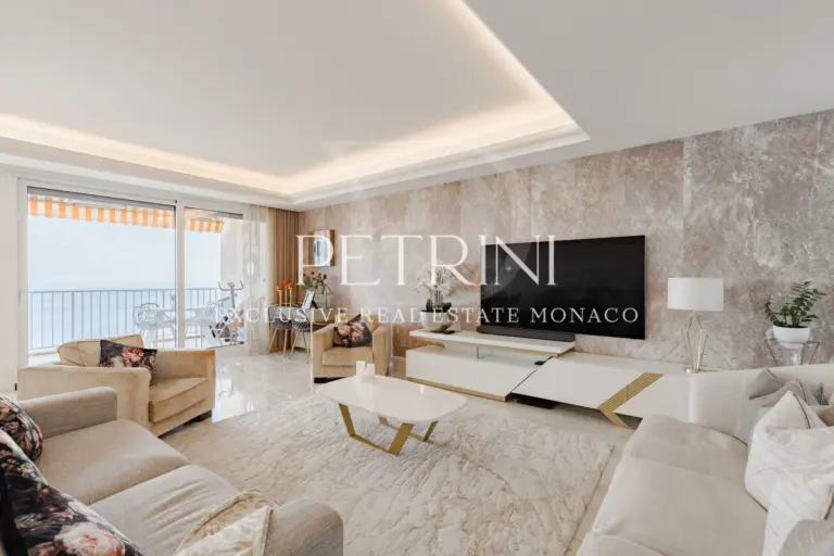 FOR RENT – LA ROUSSE – SEA VIEW 4-BEDROOM APARTMEN..