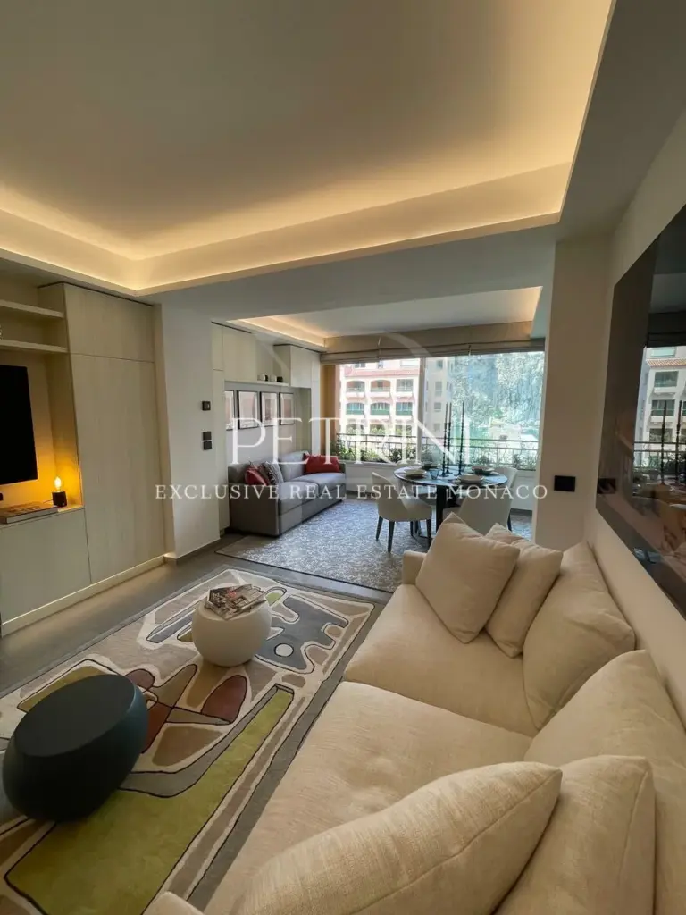 TWO-ROOM APARTMENT COMPLETELY RENOVATED – FONTVIEILLE