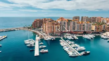 FOR SALE – FONTVIEILLE – CLOSED PARKING IN EDEN ST..